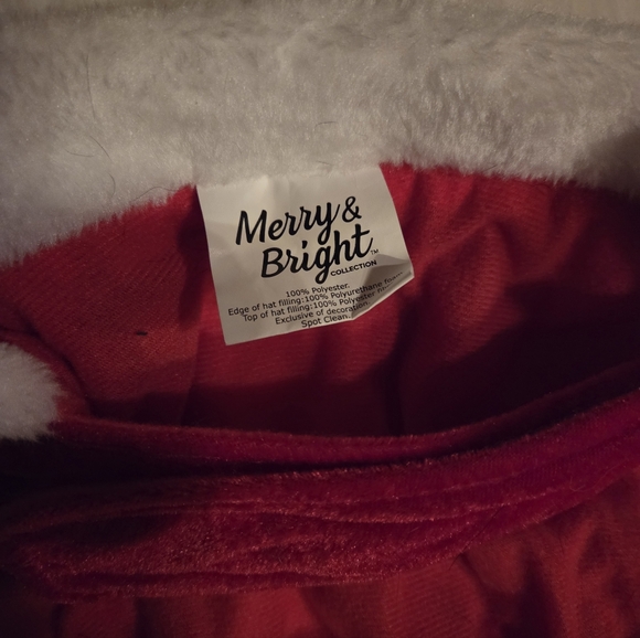 Red and White Pet Santa Outfit w/ Hat and Boots (XS-SM) - Picture 5 of 6